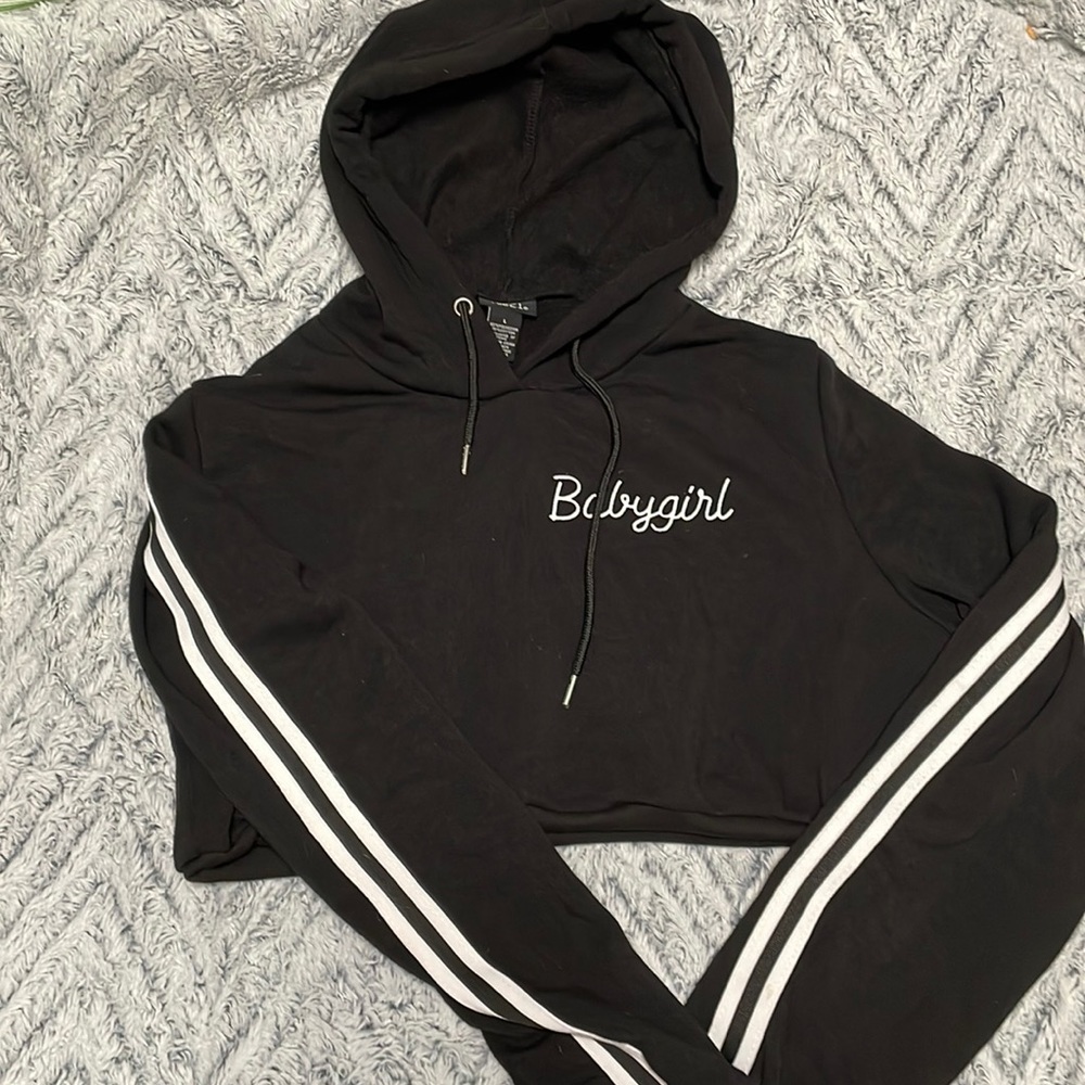 Rue 21 cropped babygirl sweater